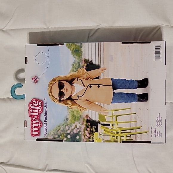 My Life as Peacock Fashion Set - Picture 3 of 3